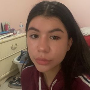 Meet your Posher, Adriana